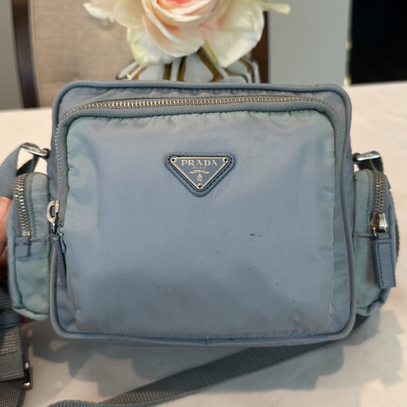 Authentic Prada crossbody camera bag - Picture 3 of 16